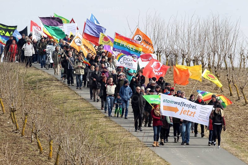 Easter peace demonstration at the aerodrome in Buechel