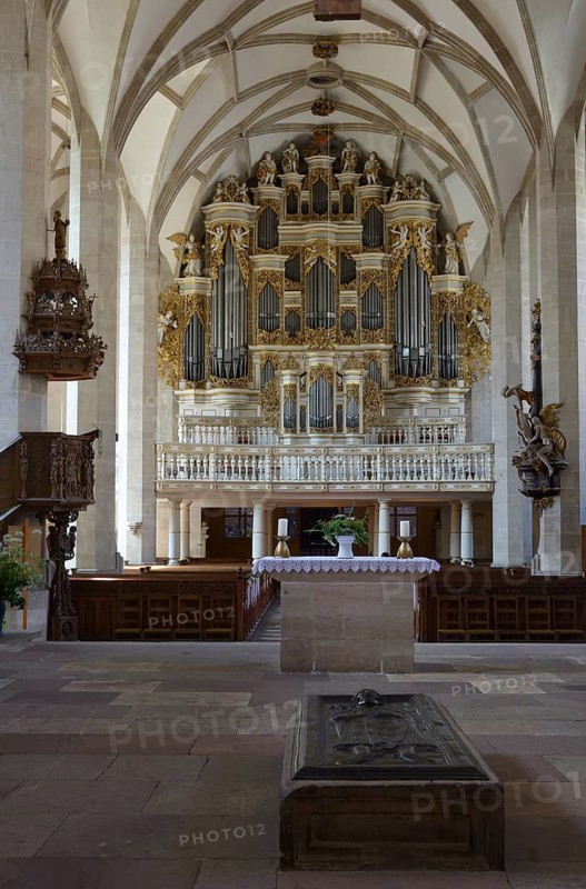 Organ and tomb slab in Merseburg Cathedral