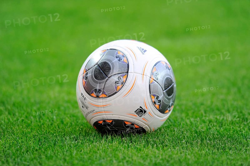 Adidas Torfabrik league ball