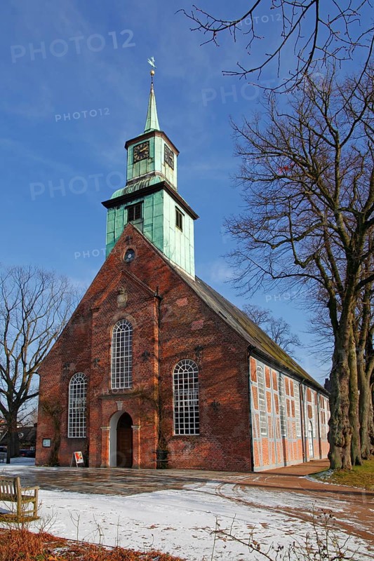 Historic Nienstedtener Church