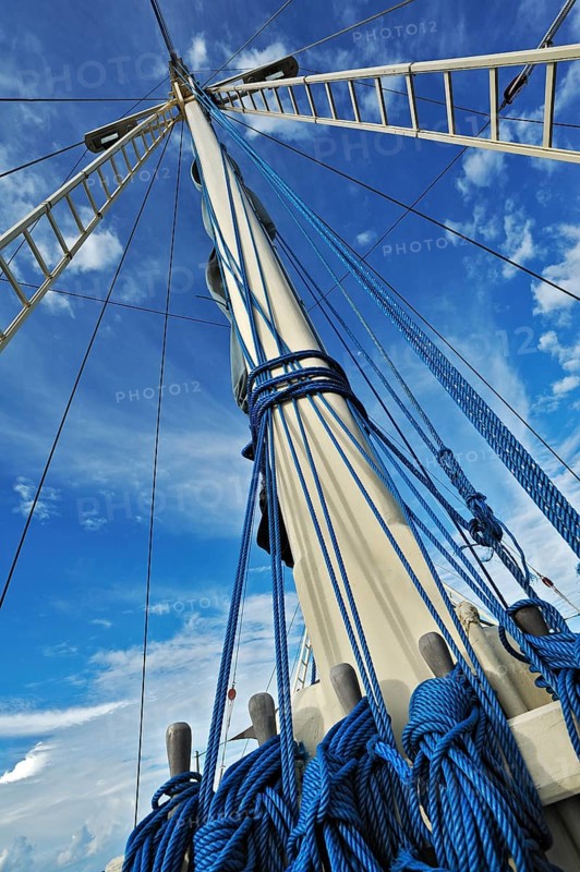 Mast and rigging