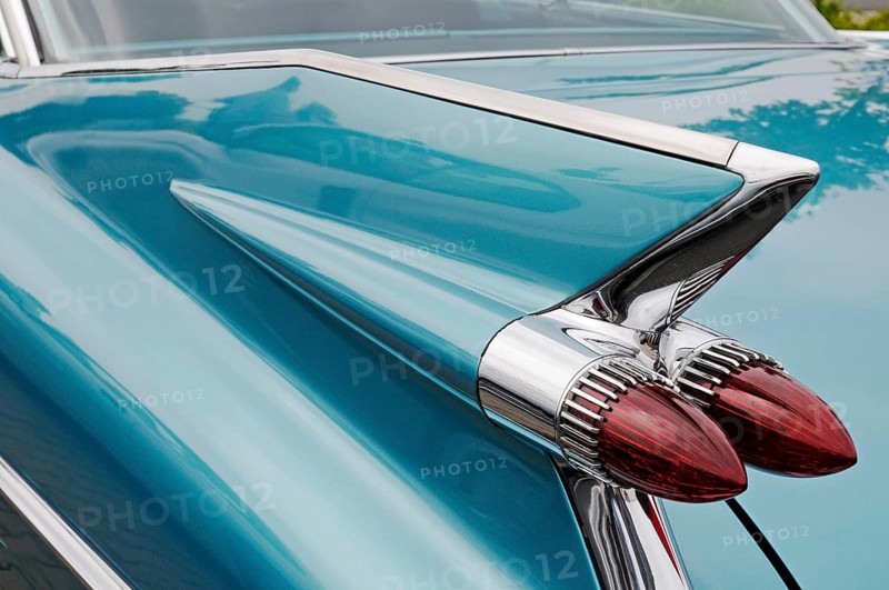 Tail fin
