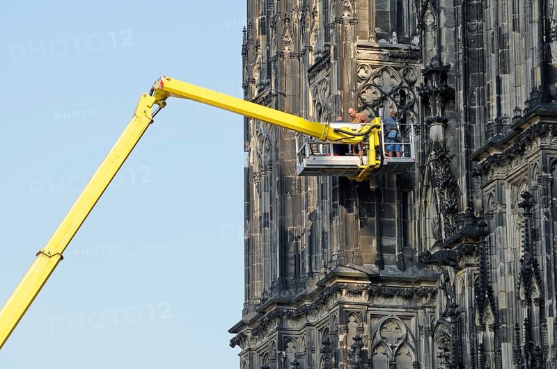 Restoration work on the facade