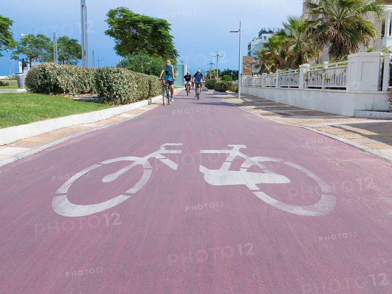 Cycling road sign