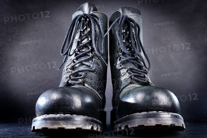 Combat boot