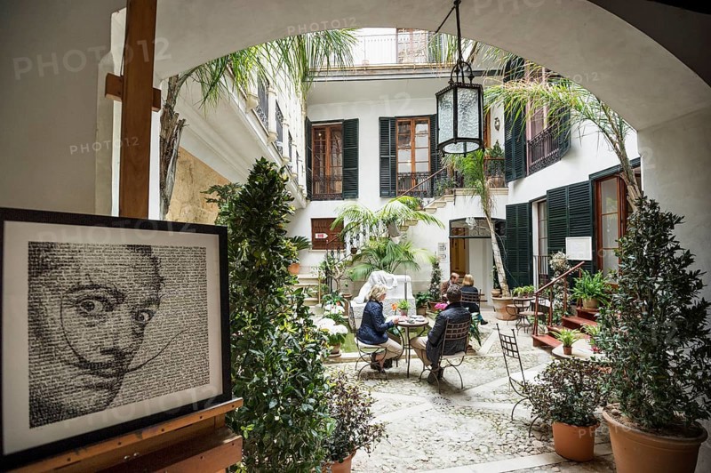 Courtyard with a café