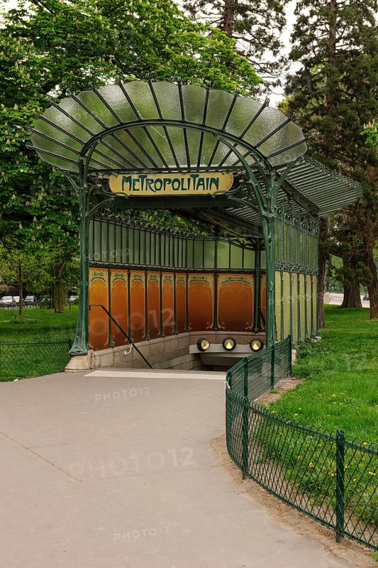 Entrance to the Metro