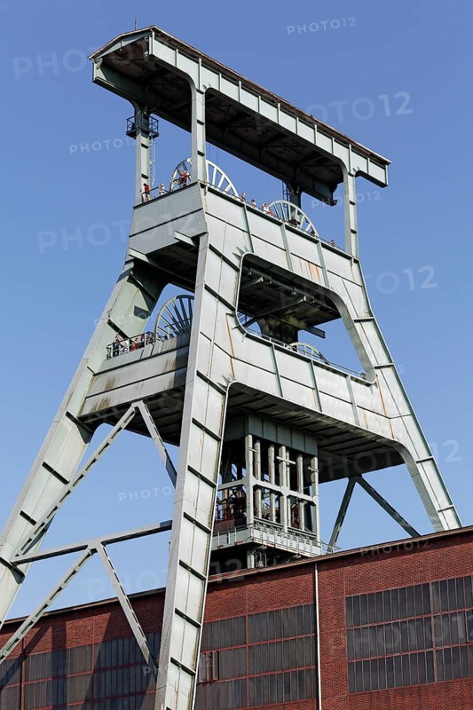 Headframe above shaf No. 7