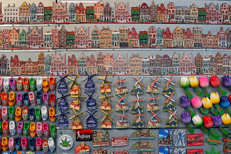 Decorated souvenirs