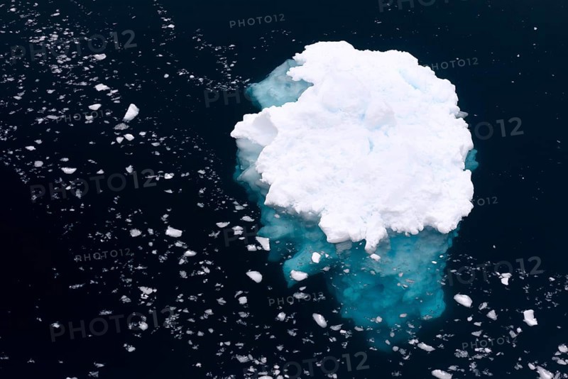 Small iceberg in the Errera Channel