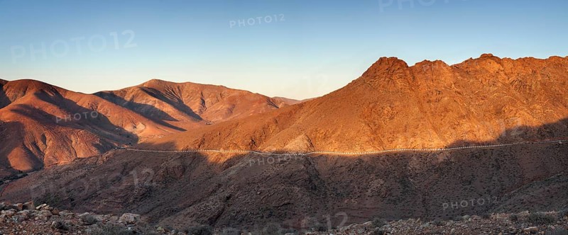 View from lookout at Degollada de Los Grandadillos across the Betancuria Massif