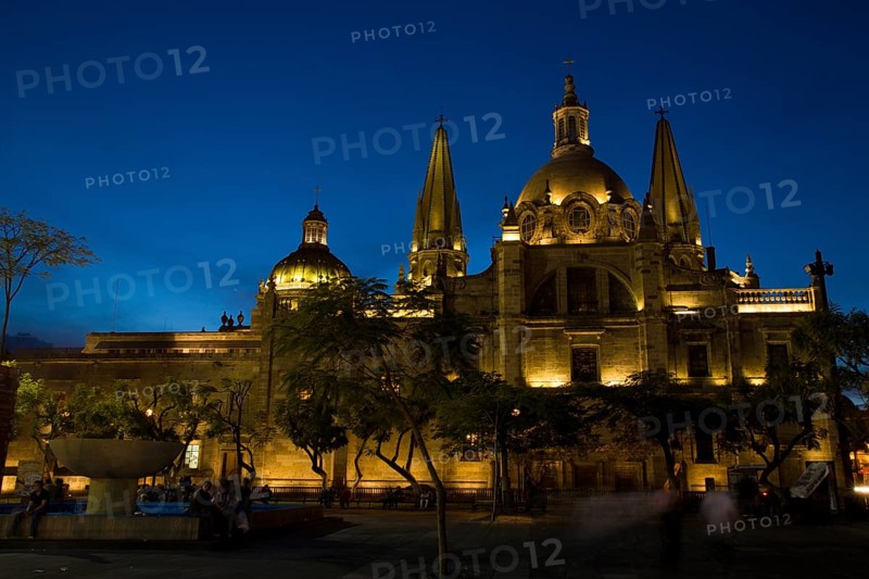 Cathedral Catedral de Guadalajara at night