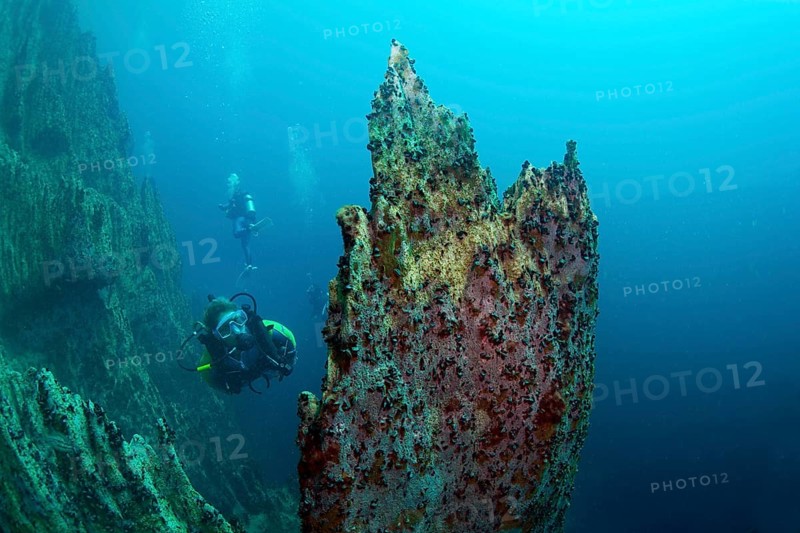 Scuba divers in Barracuda Lake