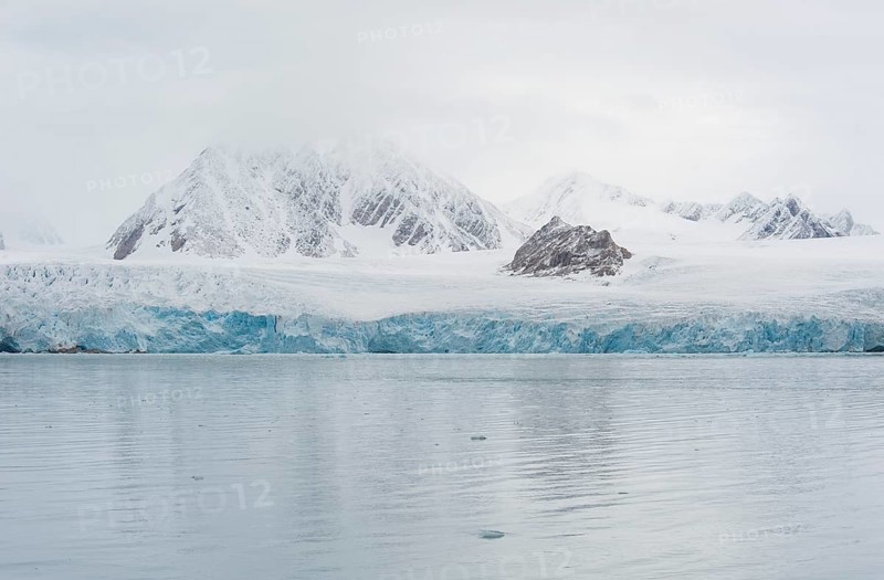 Edge of Smeerenburg Glacier with flashes of light