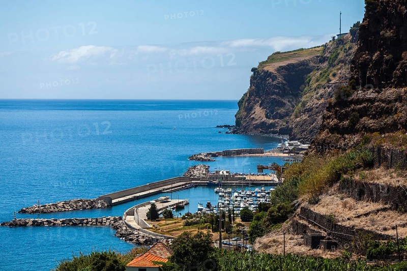 The harbour of Calheta