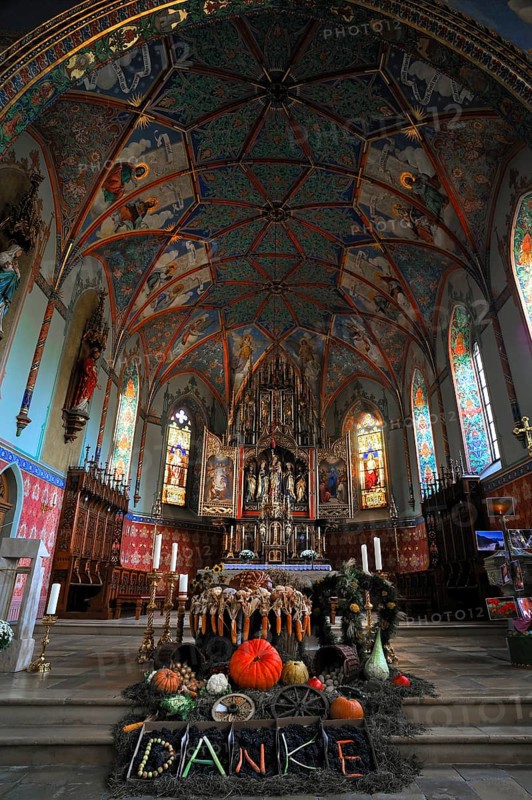 Thanksgiving decoration in front of the altar in the neo-Gothic Parish Church of St. Pelagius