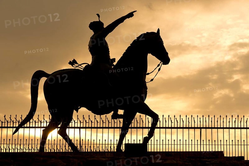 Silhouette of the equestrian statue of Rao Jodha Ji