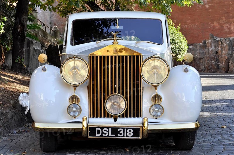 Vintage Rolls-Royce Silver Wraith Pullman limousine