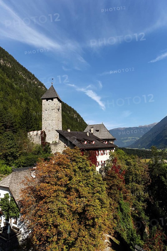 Burg Neuhaus Castle in Gais