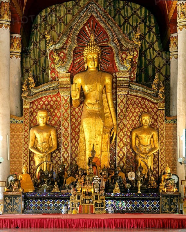 Golden Buddha of Wat Chedi Luang Temple