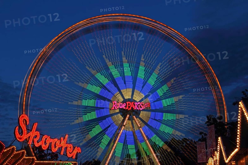 Ferris wheel at the blue hour