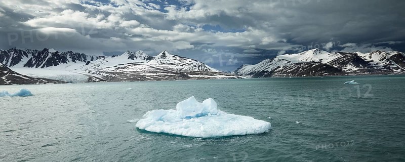 Liefdefjorden fjord with ice floe