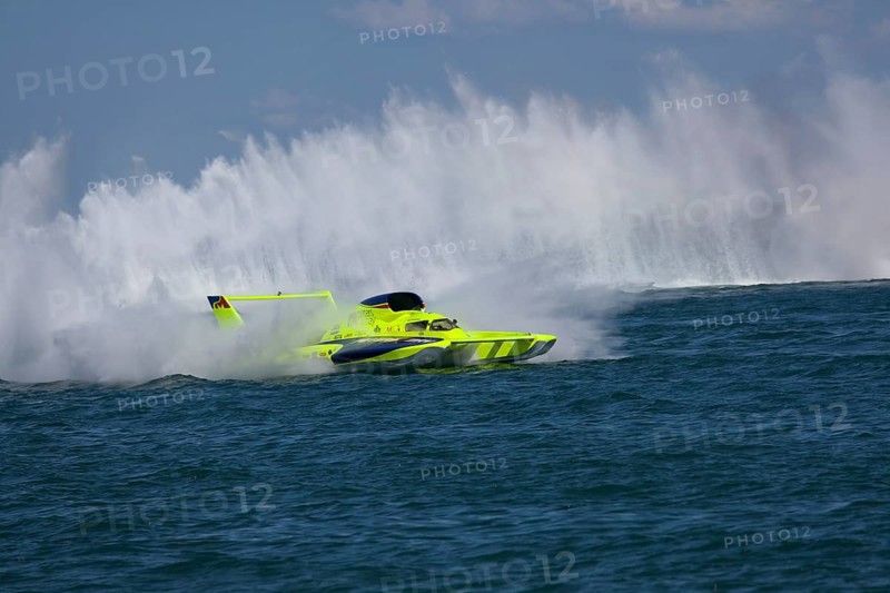 Hydroplane racing on the Detroit River