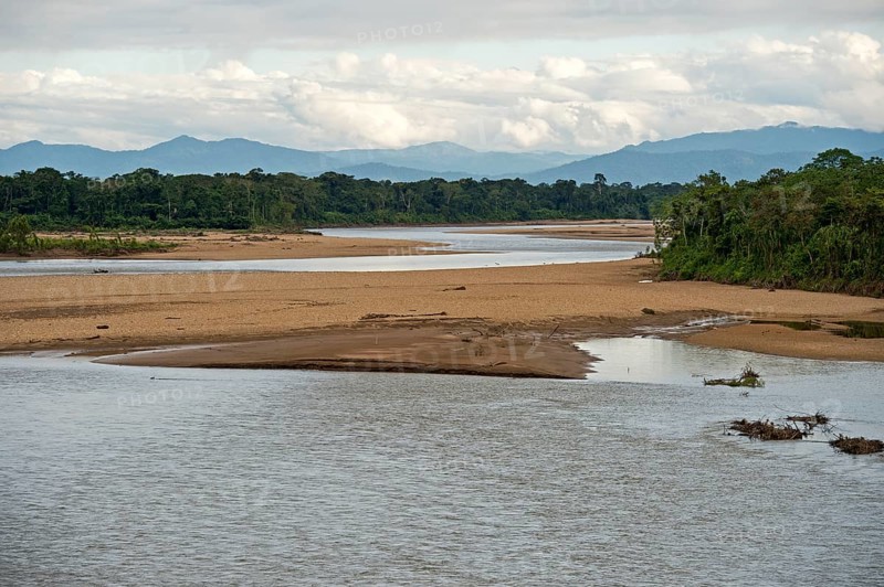 Flooded areas on the banks of the Tambopata River