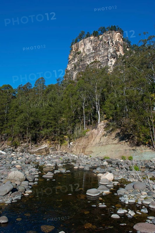 River flowing through the Carnarvon National Park
