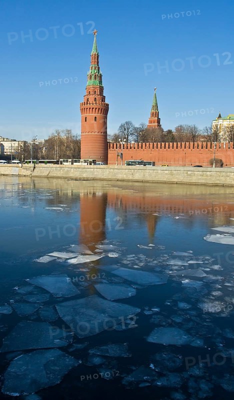 Vodovzvodnaya or Sviblova Tower of Moscow Kremlin and Moskva River with ice floes