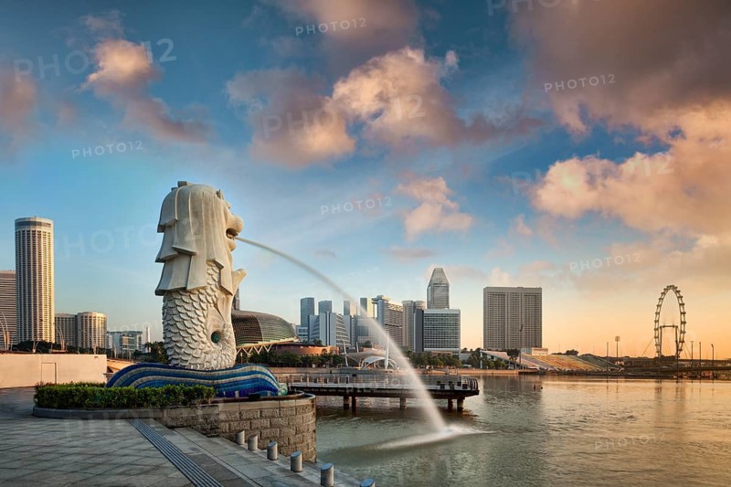 The Merlion at sunrise