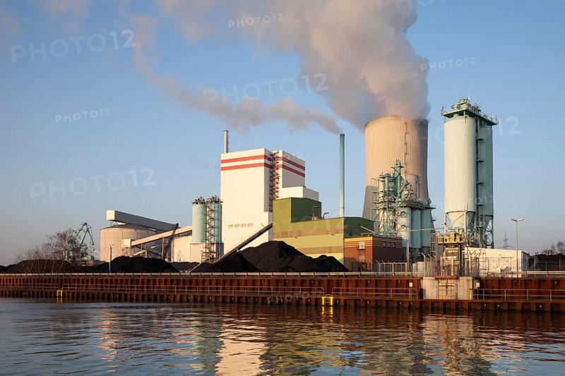 Trianel coal-fired power plant on the Datteln-Hamm Canal