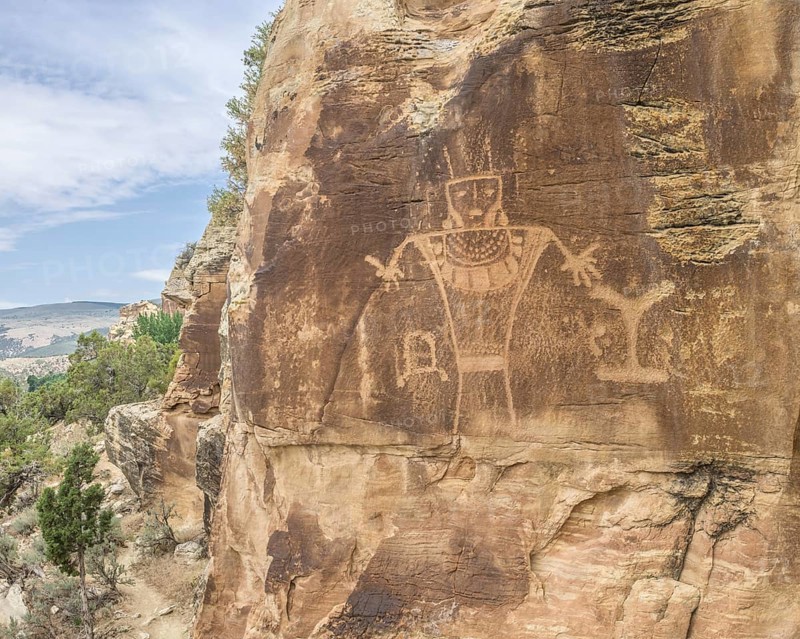 Fremont-style petroglyphs at the McConkie Ranch