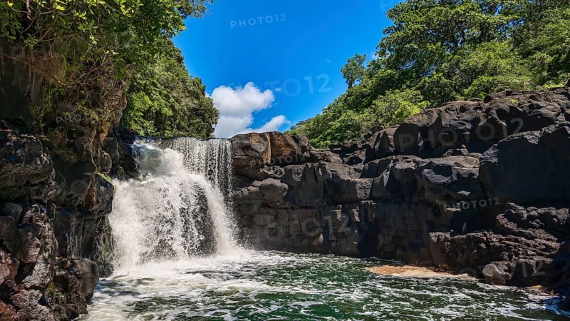 Waterfalls of the Grand River South East
