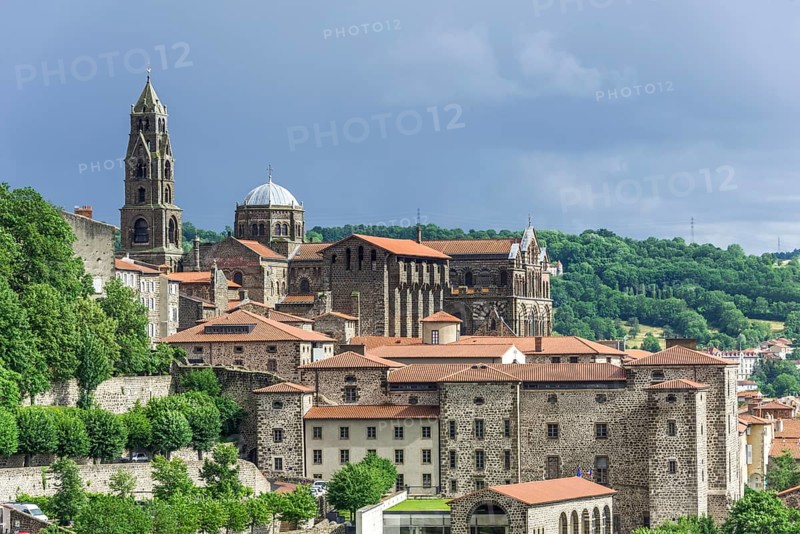 View over the historic centre to the Cathedral