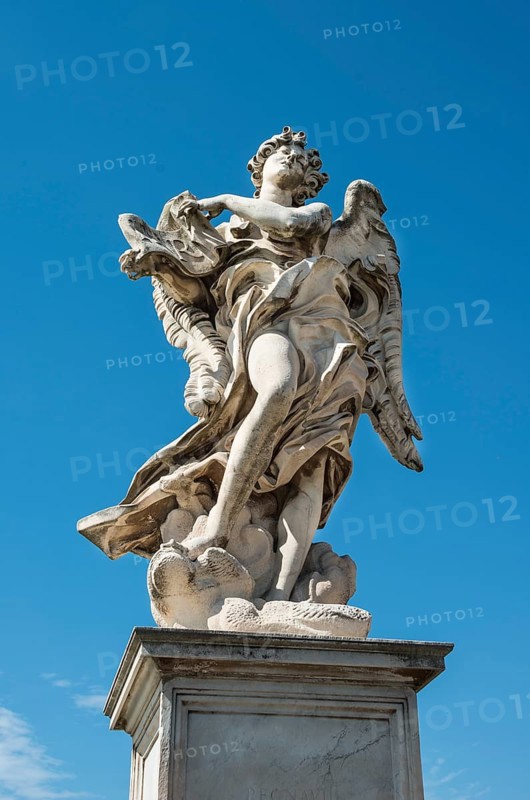Angel statue on the Ponte Sant'Angelo