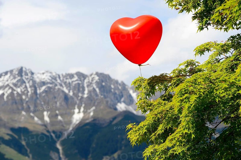 Red heart balloon