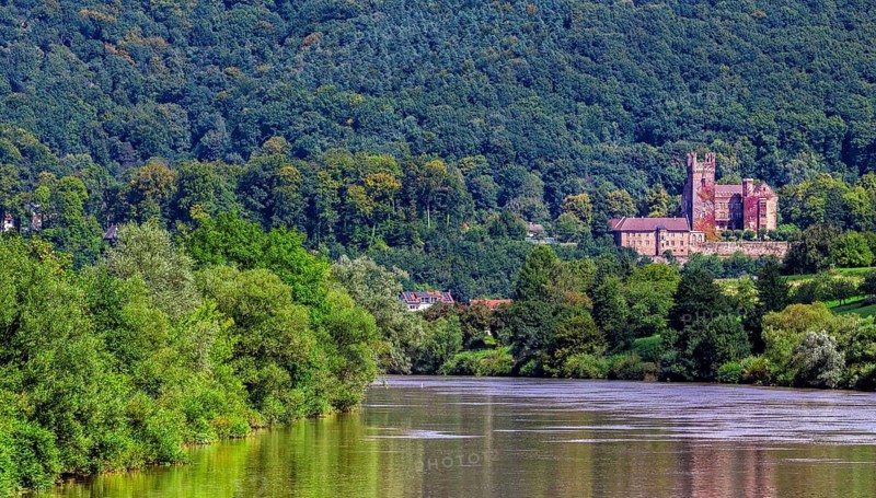 Mittelburg castle