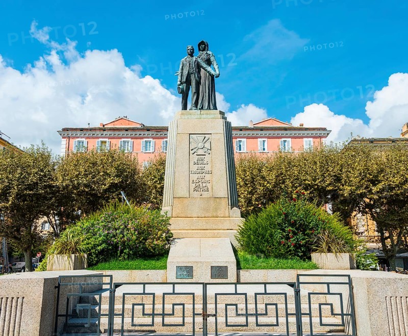 Le monument aux morts