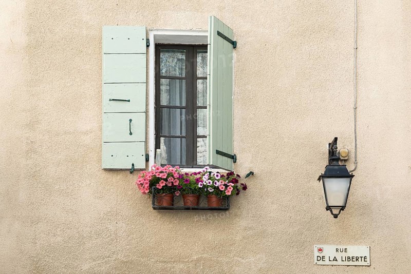 Facade with a window