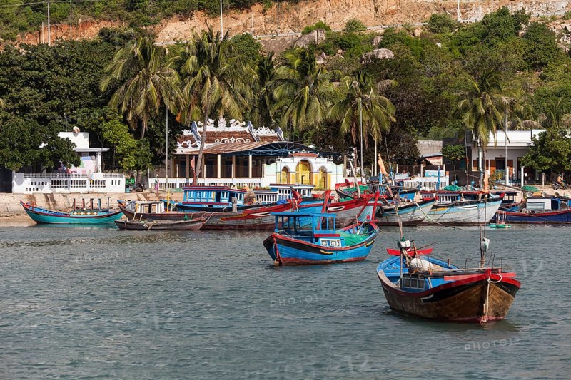 Fishing boats in the Bay of Vinh Hy