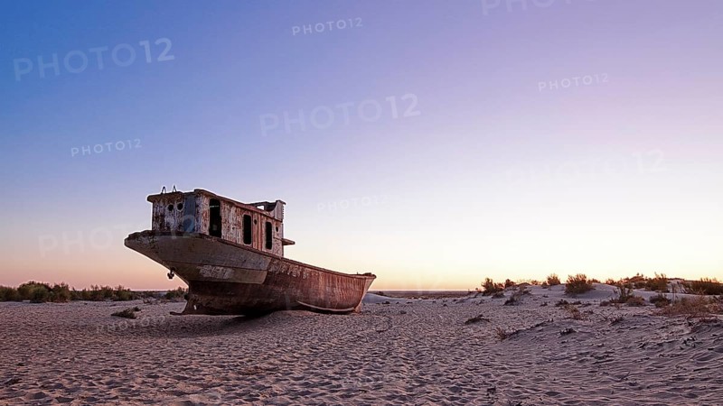 Stranded ship at the port of Mo'ynoq or Muinak