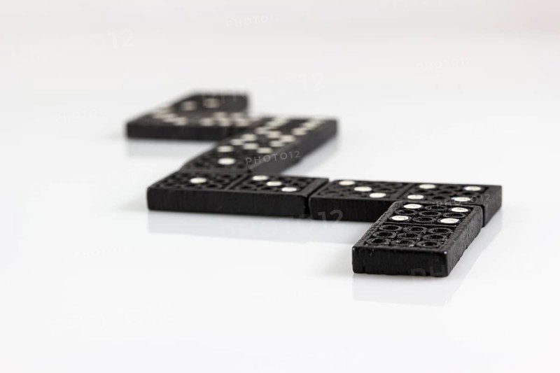 Dominoes