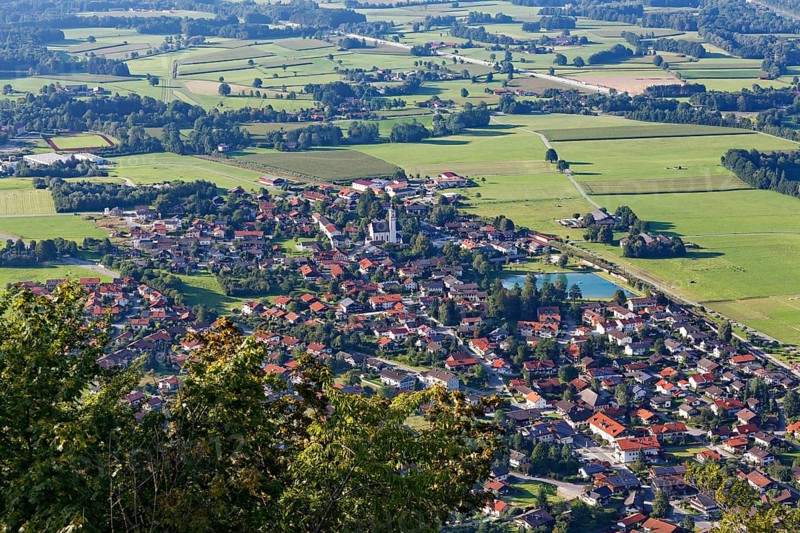 View from Petersberg onto Flintsbach am Inn