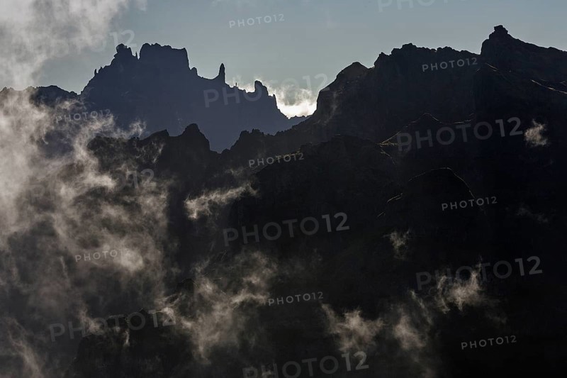 Silhouettes of the mountains in the Parque Natural de Madeira