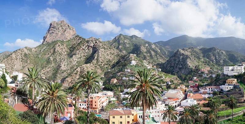View across Vallehermoso to Roque Cano