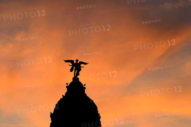 Dome with Victoria statue