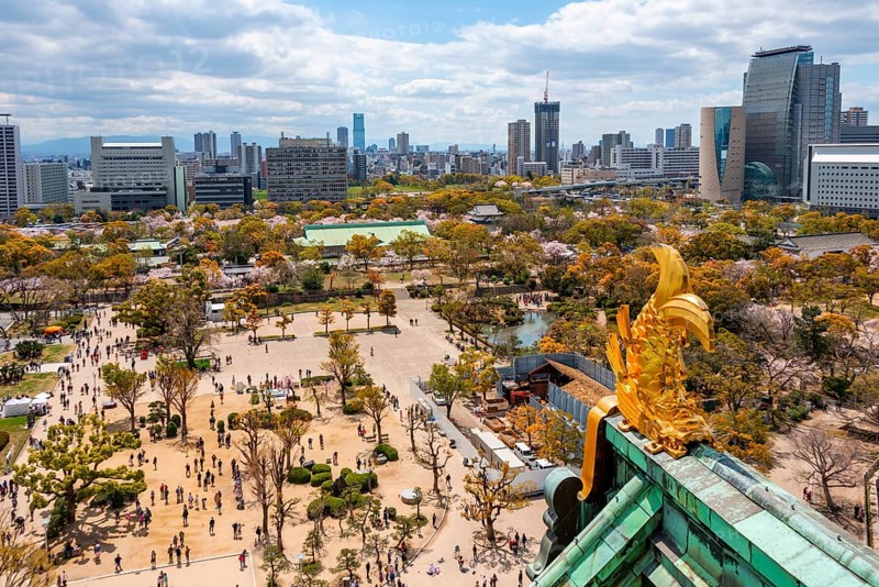 View from Osaka Castle to Osaka Castle Park and city