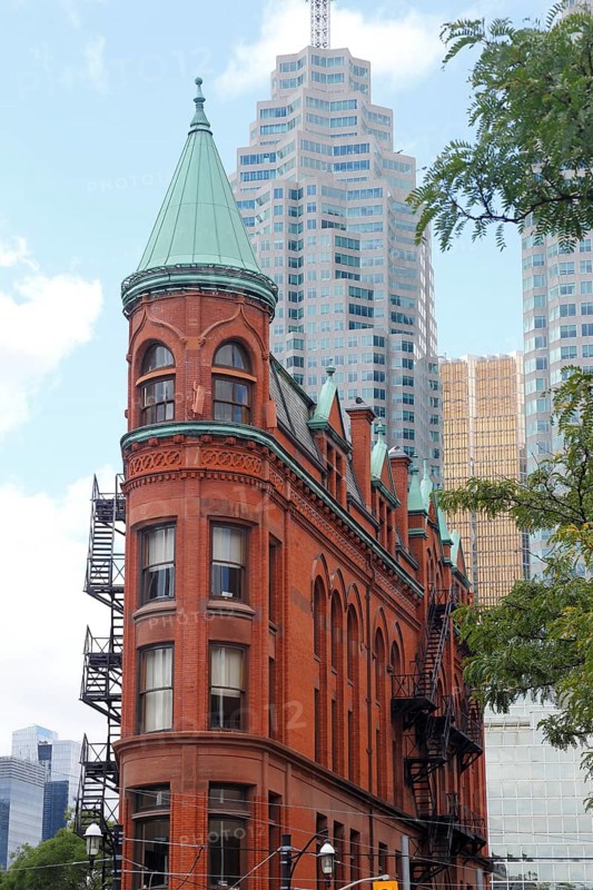 Flatiron Building on Front Street