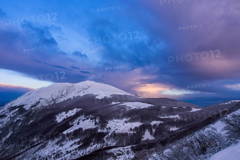 Winter sunrise over Monte Acuto